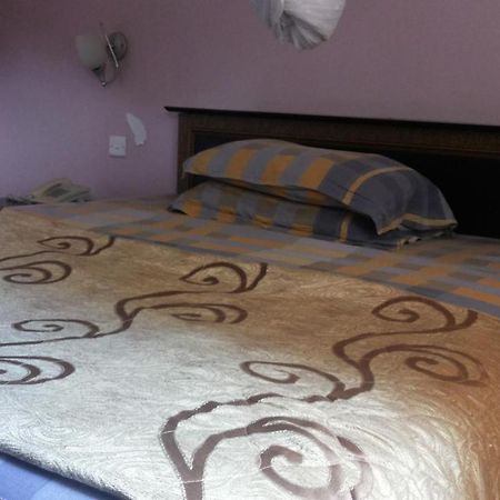 Palema Crown Hotel Gulu Esterno foto