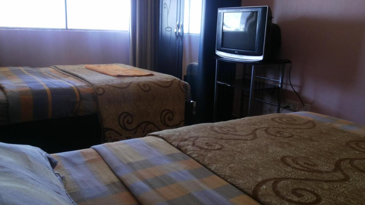 Palema Crown Hotel Gulu Esterno foto