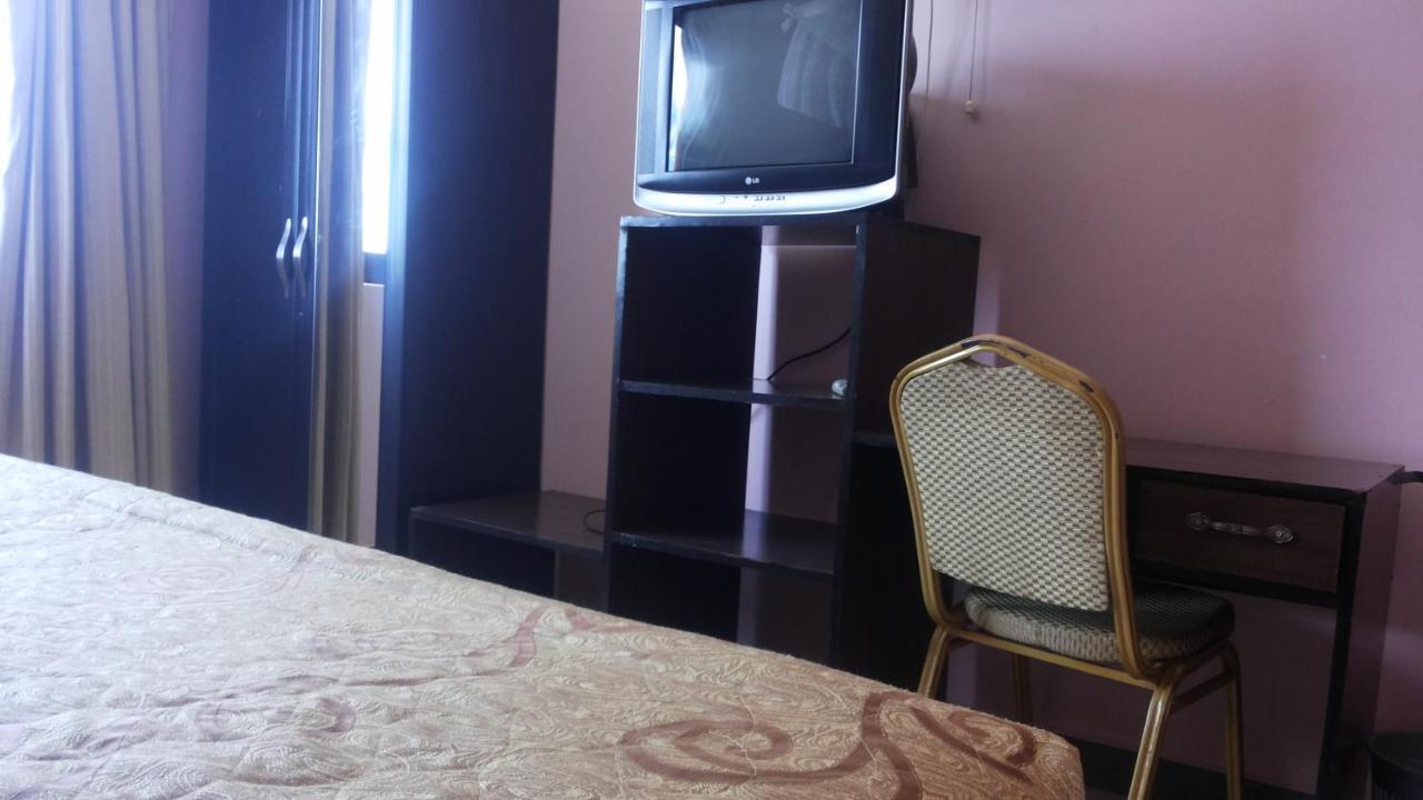 Palema Crown Hotel Gulu Esterno foto