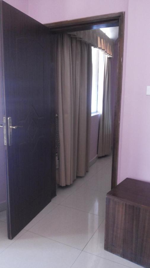 Palema Crown Hotel Gulu Esterno foto